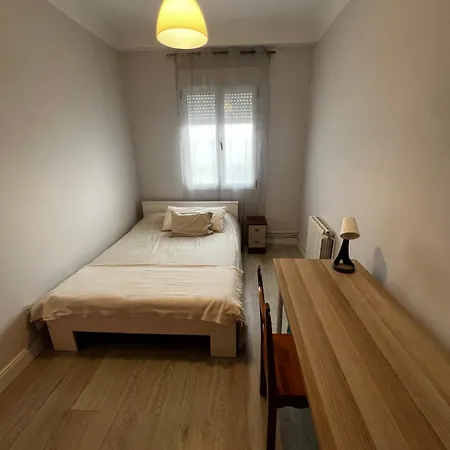 Economico Apartment *